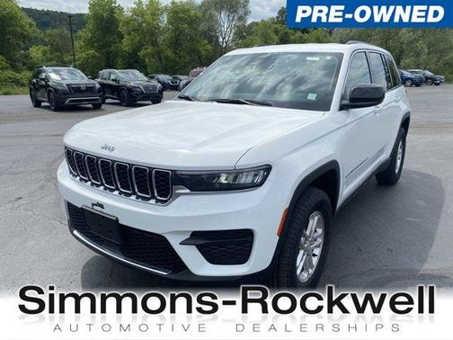 2023 Jeep Grand Cherokee Laredo
