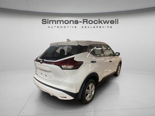 2024 Nissan Kicks S