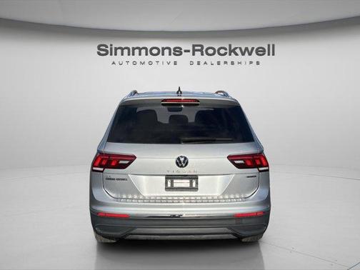 2022 Volkswagen Tiguan 2.0T SE