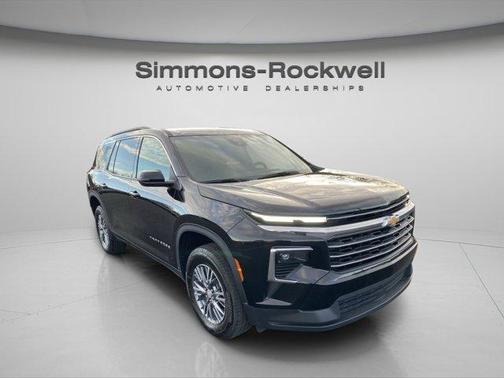 2025 Chevrolet Traverse LT