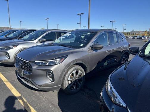 2023 Ford Escape Platinum
