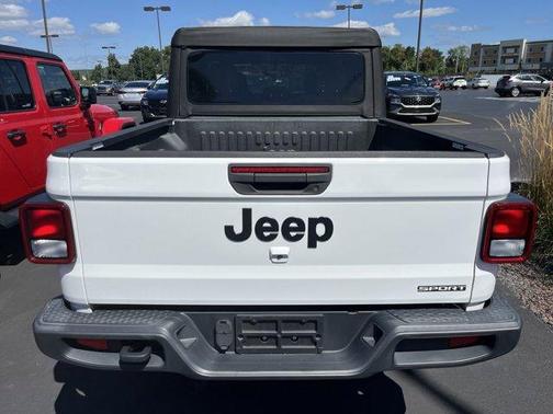 2020 Jeep Gladiator Sport