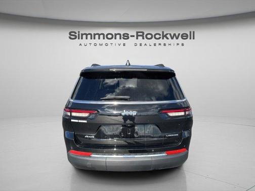 2023 Jeep Grand Cherokee L Laredo