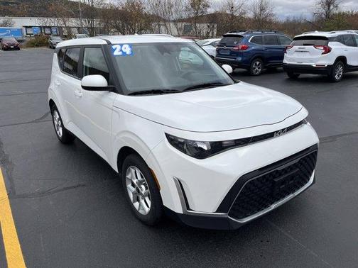 2024 Kia Soul LX