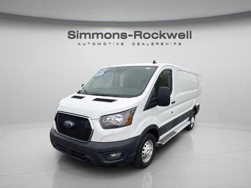 2023 Ford Transit-250 T250