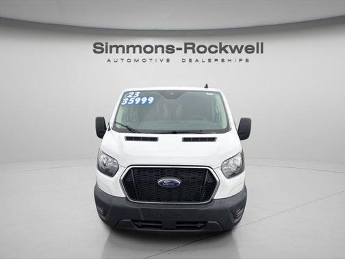 2023 Ford Transit-250 T250