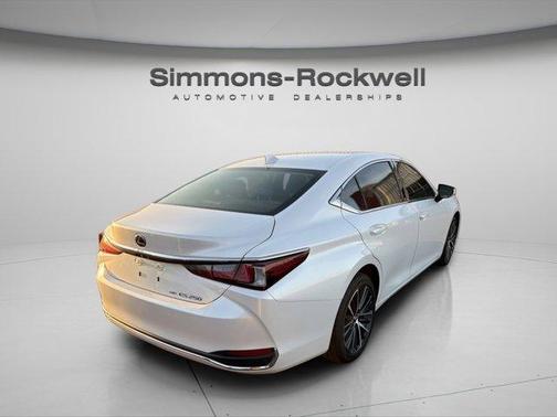 2024 Lexus ES 250 Luxury