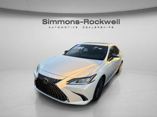 2024 Lexus ES 250 Luxury