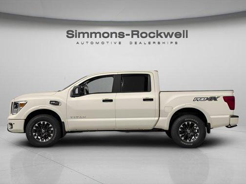 2017 Nissan Titan PRO-4X