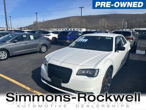 2021 Chrysler 300 Touring