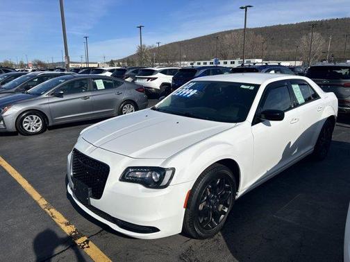2021 Chrysler 300 Touring
