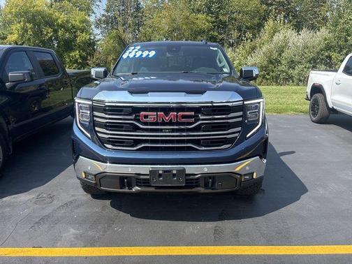 2022 GMC Sierra 1500 SLT