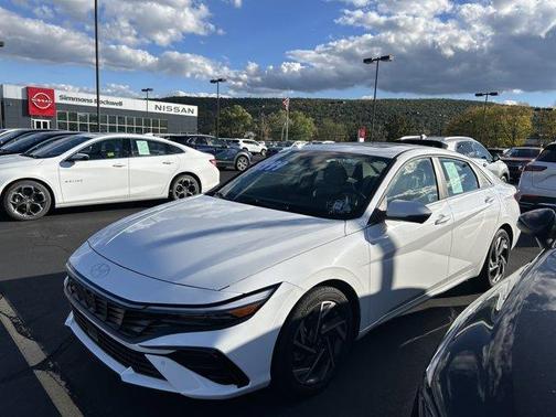 2024 Hyundai ELANTRA Limited
