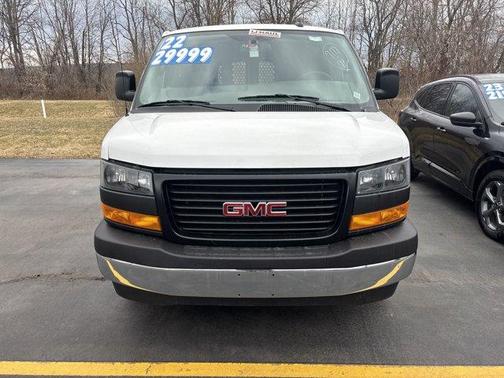 2022 GMC Savana 2500 Work Van