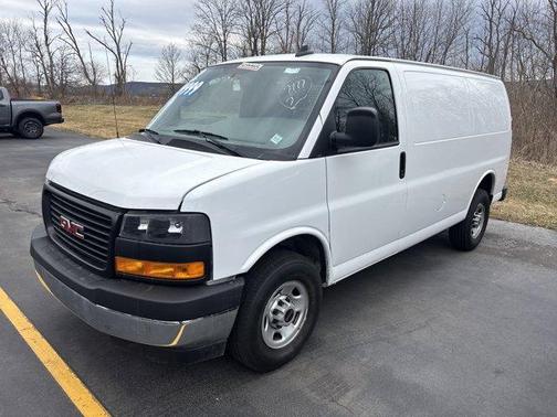 2022 GMC Savana 2500 Work Van