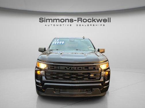 2023 Chevrolet Silverado 1500 Custom