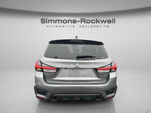 2024 Mitsubishi Outlander Sport SE