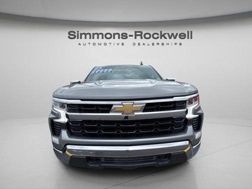 Sterling Gray Metallic 2025 Chevrolet Silverado 1500 LT