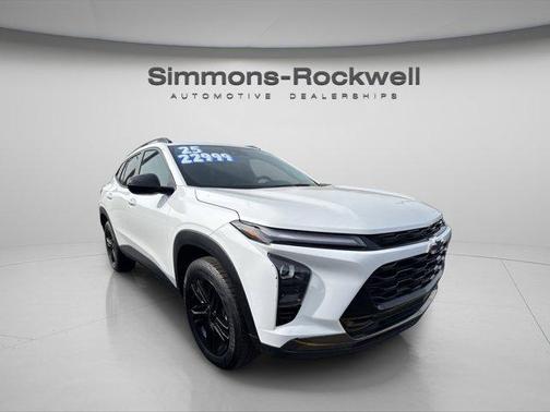 Summit White 2025 Chevrolet Trax ACTIV