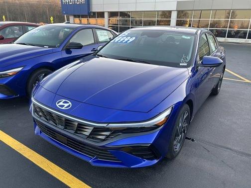 2025 Hyundai ELANTRA SEL Convenience