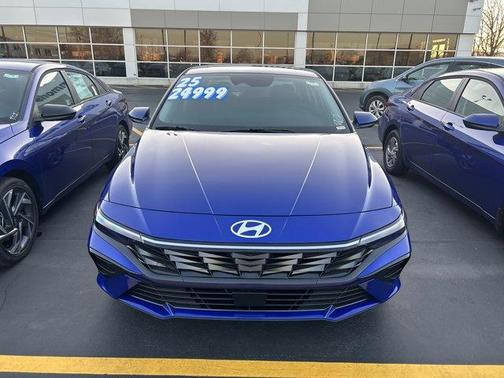 2025 Hyundai ELANTRA SEL Convenience