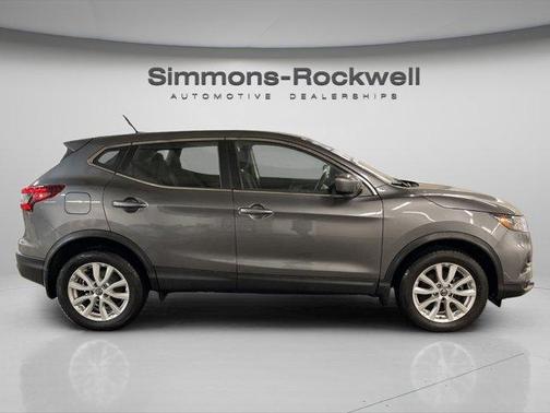 2022 Nissan Rogue Sport S