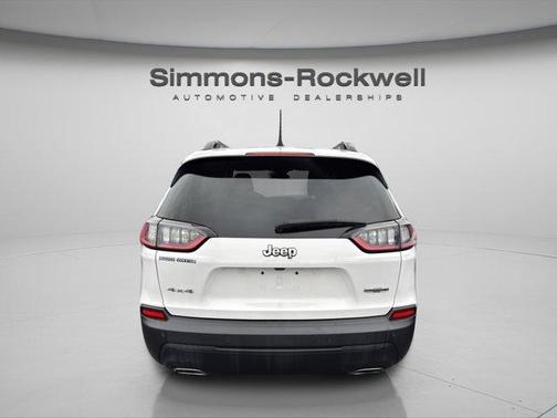 2022 Jeep Cherokee Latitude Lux