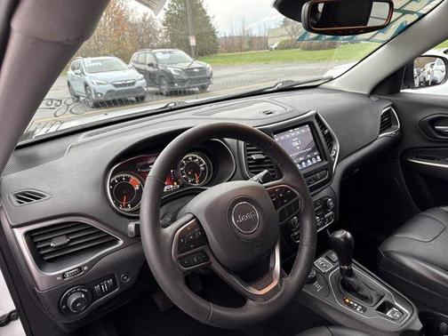 2022 Jeep Cherokee Latitude Lux