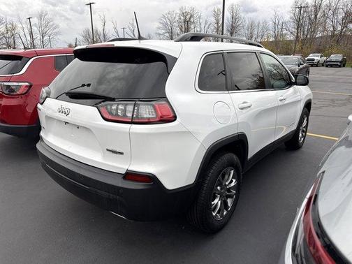 2022 Jeep Cherokee Latitude Lux