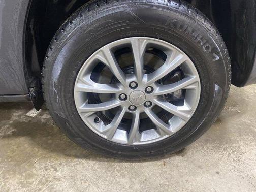 2021 Jeep Cherokee Latitude Plus