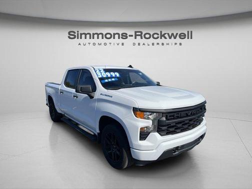 2022 Chevrolet Silverado 1500 Custom
