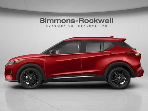 2022 Nissan Kicks SR