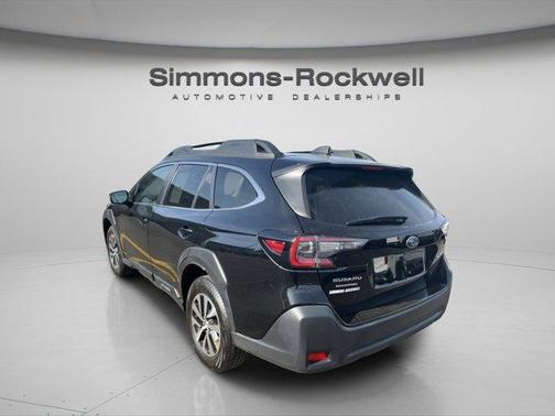 Crystal Black Silica 2023 Subaru Outback Premium