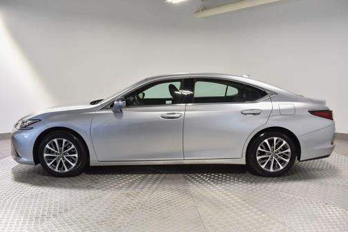 2022 Lexus ES 350 Base