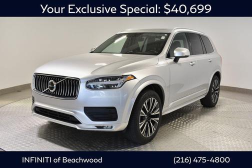 2022 Volvo XC90 T6 Momentum