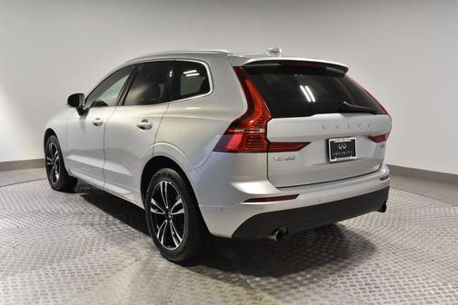 2019 Volvo XC60 T5 Momentum