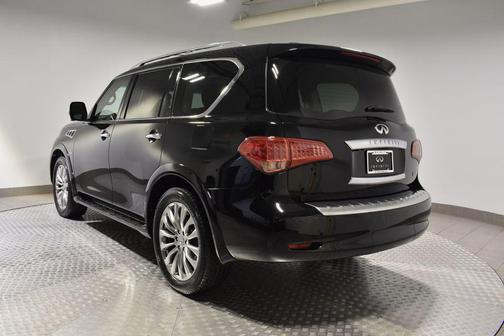 2017 INFINITI QX80 Base