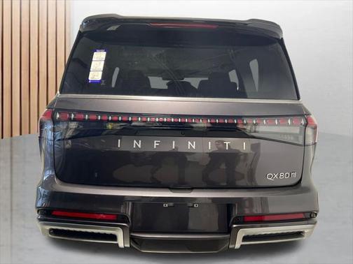 2025 INFINITI QX80 Luxe