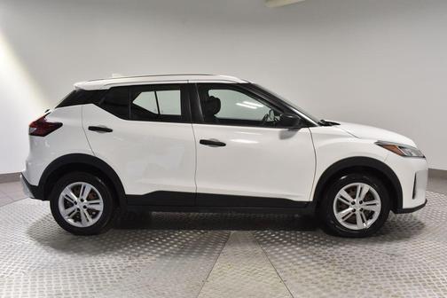 2021 Nissan Kicks S