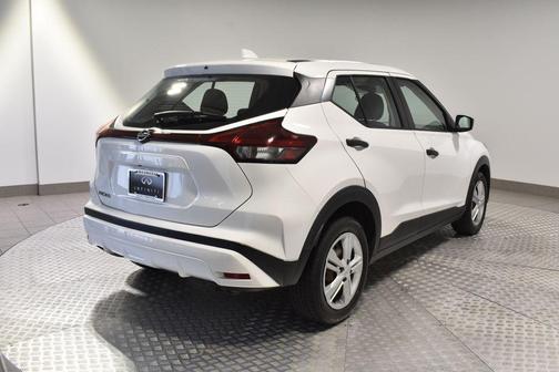 2021 Nissan Kicks S