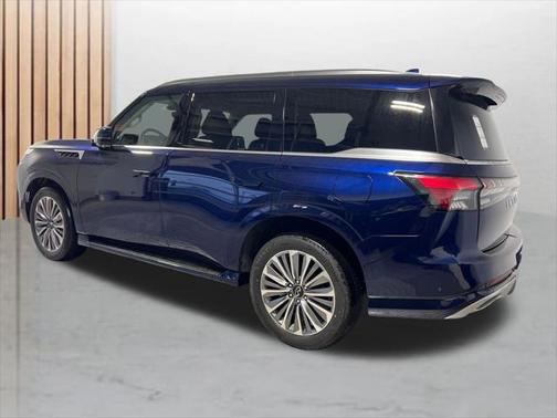 2025 INFINITI QX80 SENSORY AWD