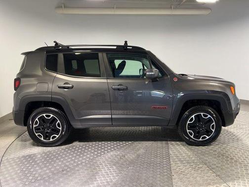 2017 Jeep Renegade Trailhawk