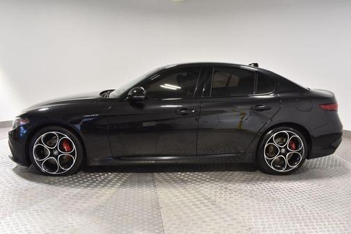 2022 Alfa Romeo Giulia Veloce