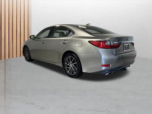 2016 Lexus ES 350 Base
