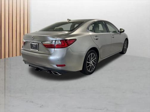 2016 Lexus ES 350 Base