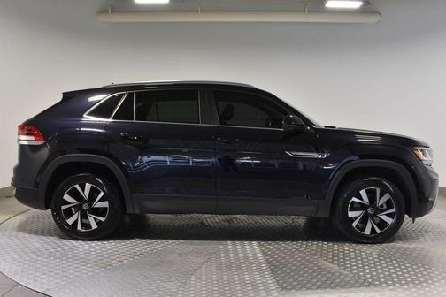 2022 Volkswagen Atlas Cross Sport 2.0T SE