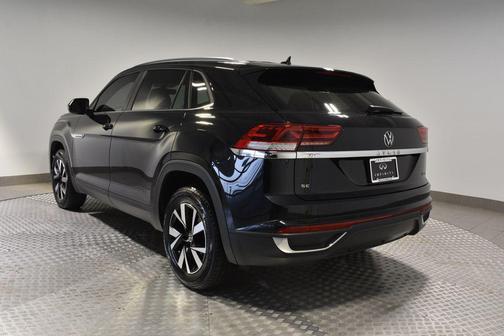 2022 Volkswagen Atlas Cross Sport 2.0T SE