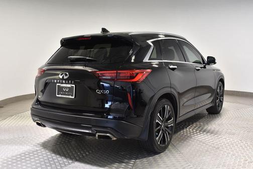 2021 INFINITI QX50 LUXE AWD
