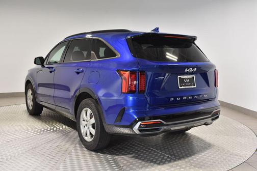 2022 Kia Sorento S