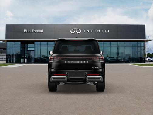2025 INFINITI QX80 Luxe